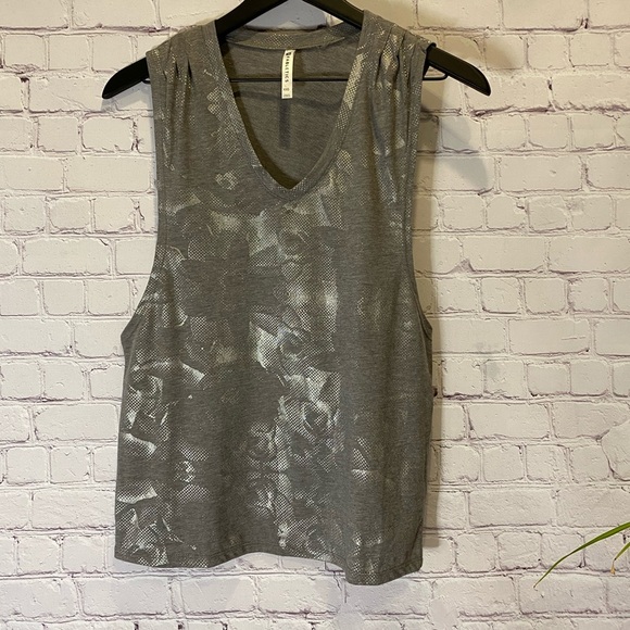 Fabletics Tank​ - Picture 4 of 7